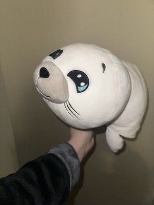 Flipazoo sandy seal and Winnie walrus plush toy two in one