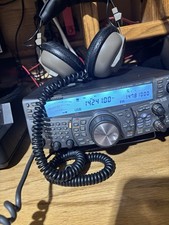 Kenwood TS-2000 Quad Band Ham Transceiver HF/50/144/440/ 1200 LCD