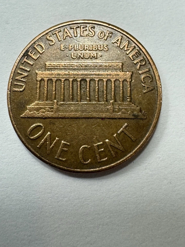 1962 - D Lincoln Memorial Penny "L" in Liberty & In God We Trust on Rim of Coin - Image 2 of 2