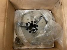 8" 3 JAW SELF CENTERING LATHE CHUCK  D1-6    - BRAND NEW -