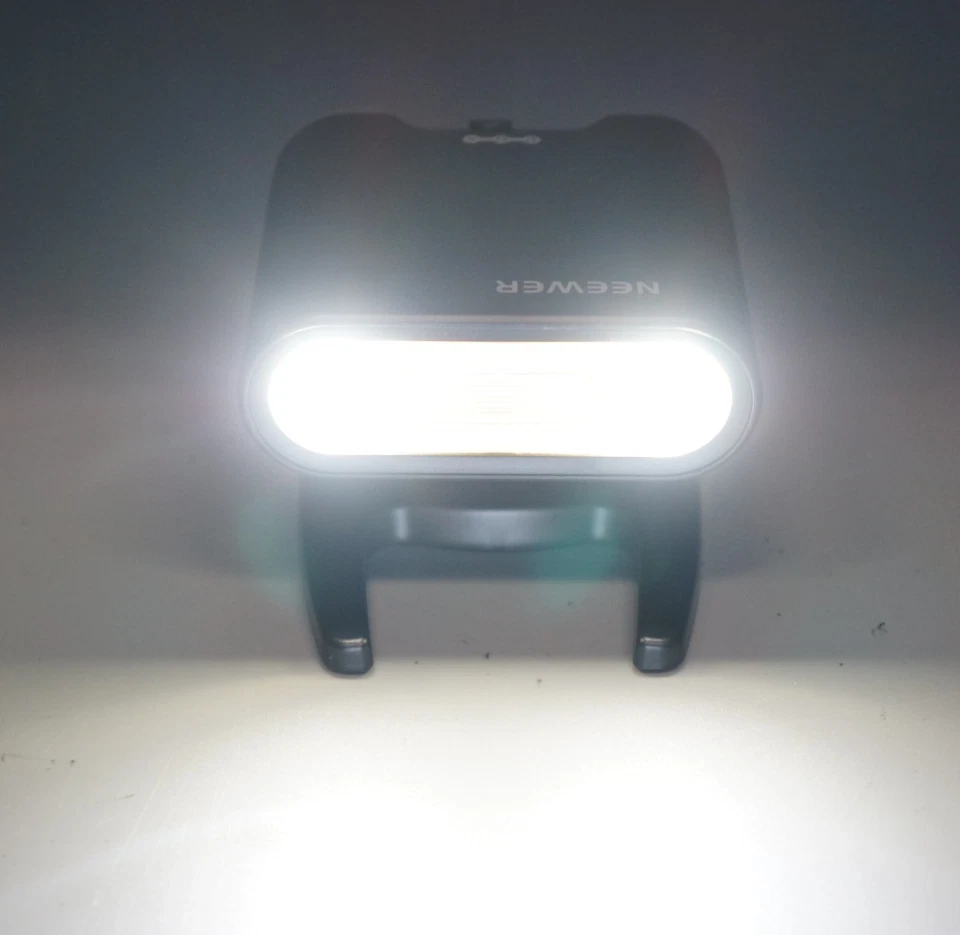 NEEWER Z160 Flash / LED Light 20Ws GN15 Single Pin NOS #552 - Image 3 of 4