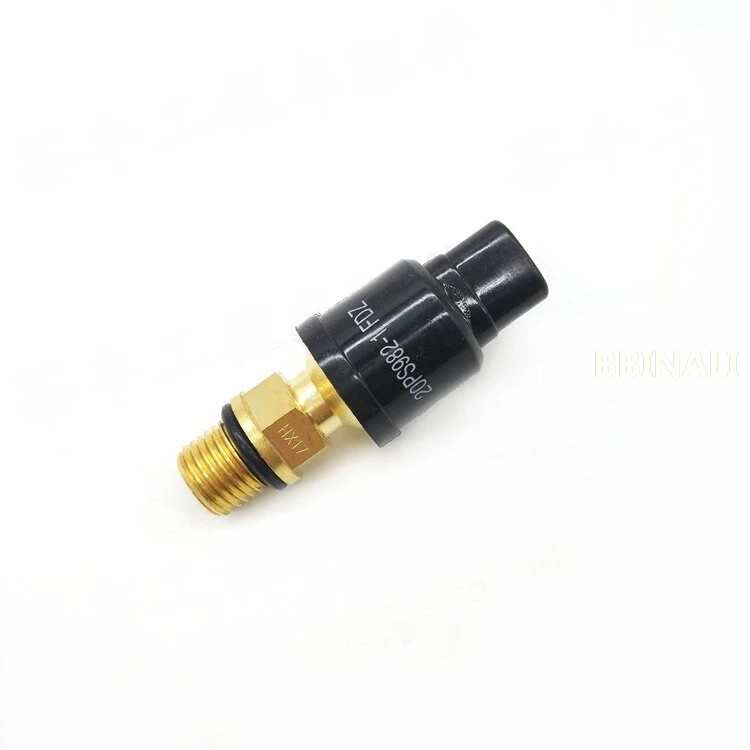 hitachi―rail 61lwI5euf7L._AC_SY200_QL15_.jpg