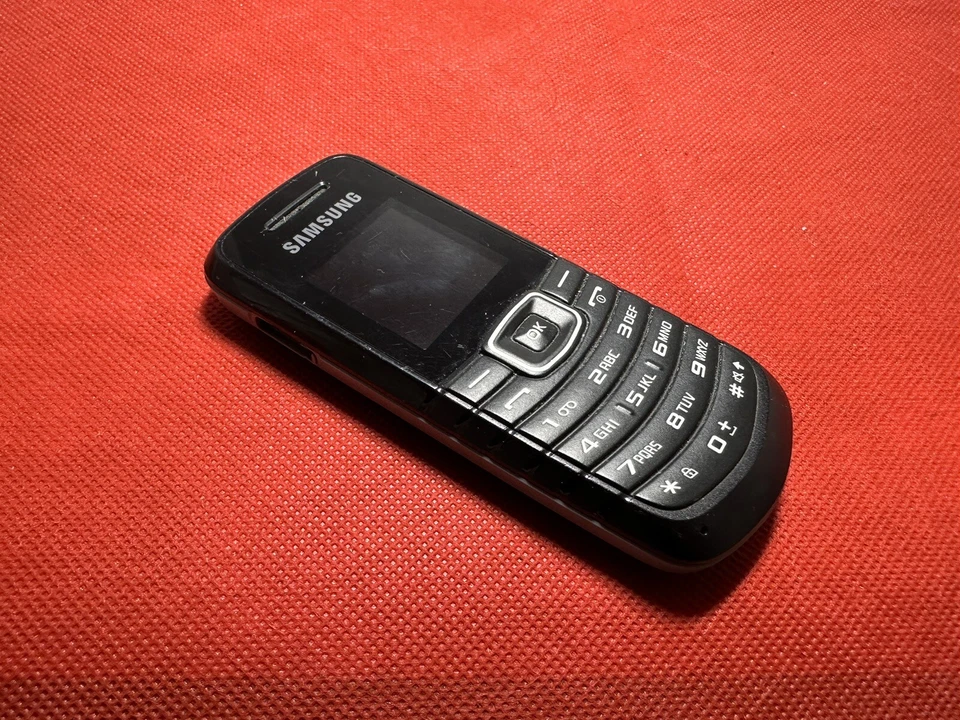 Samsung GT E1080i  Mobile. Unlocked.  Mint Condition., photo 2 of 5
