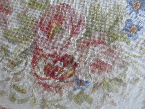 Aubusson viktorianisches Blumenmuster OVAL Petit Point Nadelkissen neu ohne Etikett Rosen - Bild 5 von 15