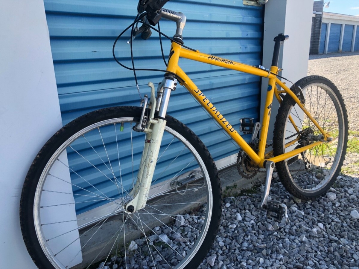 Vintage Specialized Hardrock - 17” frame - Cro-Mo - 26