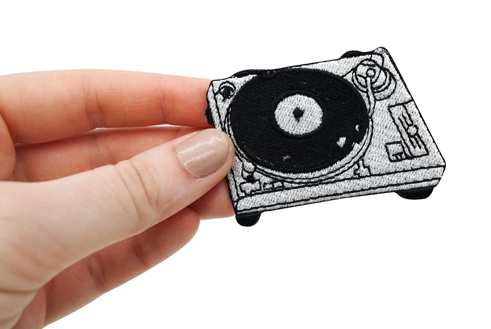 DJ Mischpult Patch zum Aufbügeln | schwarz weiß Musik Aufnäher Sticker Bügelbild - Bild 3 von 4