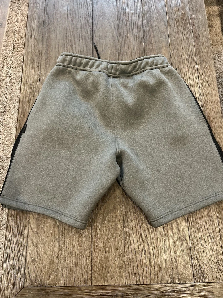 Mens Nike On Field Purdue Boilermakers Team Issued Football Shorts Medium - Image 2 of 2