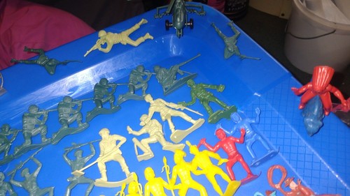 Vtg Marx & Misc, Plastic, Cowboys, Native Americans, Soldiers, horses - Picture 9 of 11