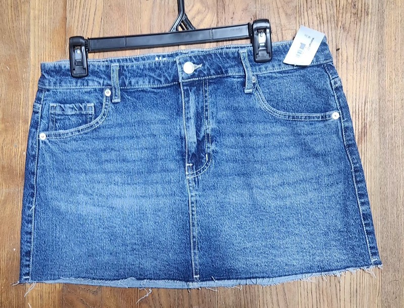 No Boundaries Blue Solid Denim Mini Skirt Pockets Button Zip Mid Rise Sz M