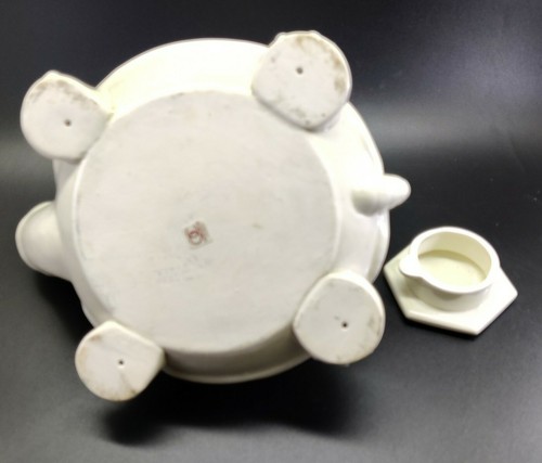 Vintage Omnibus Ceramic Cream Color Turtle Teapot Pours Through Mouth - Picture 9 of 12