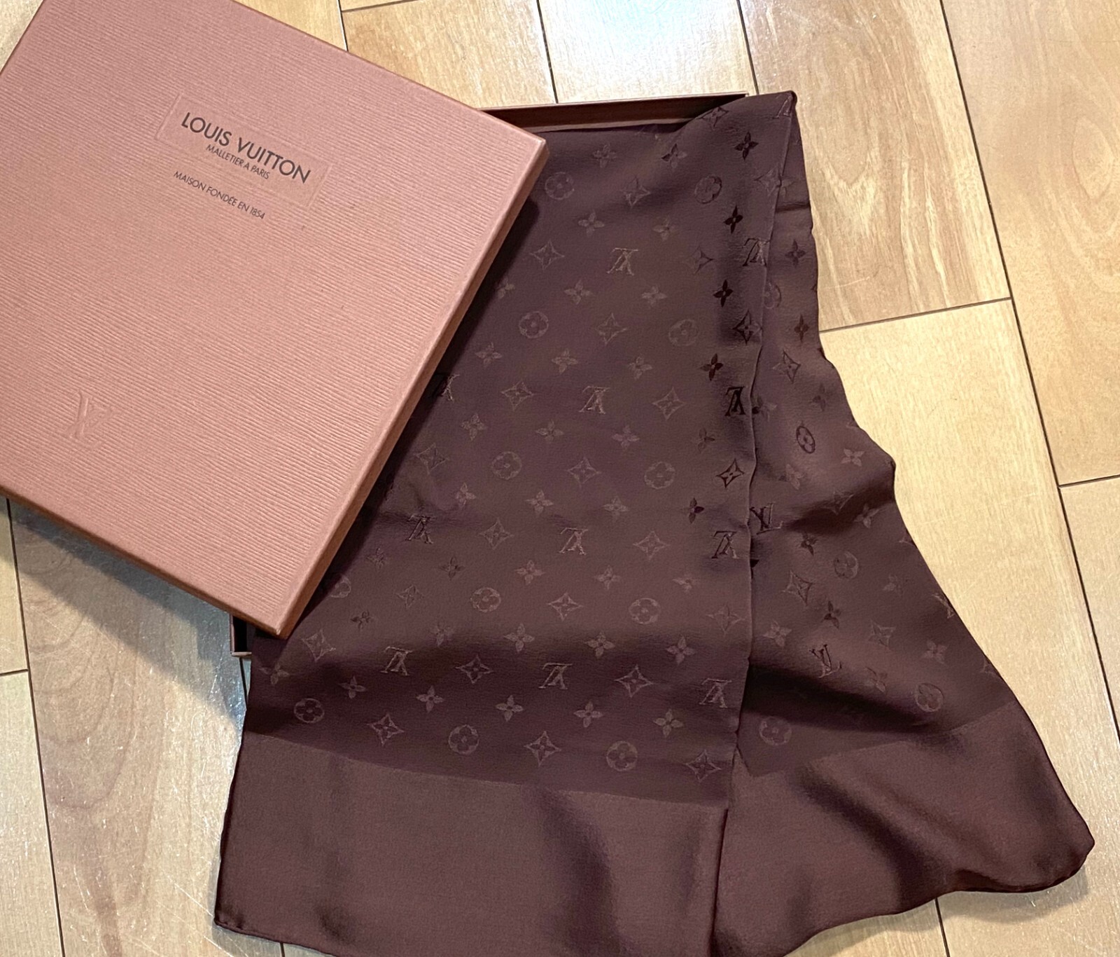 louis vuitton seidentuch monogram