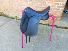 Wintec Pro 500 Adjustable Dressage Saddle 17”