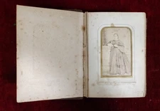 ALBUM PHOTOGRAPHIQUE ANCIEN. TIRAGE ALBUMINÉ SUR PAPIER. ESPAGNE. XIXE SIÈCLE.