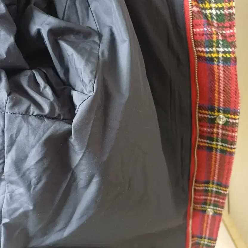 Red Check Pattern Padded Jacket Size 100 Trendy O… - image 5