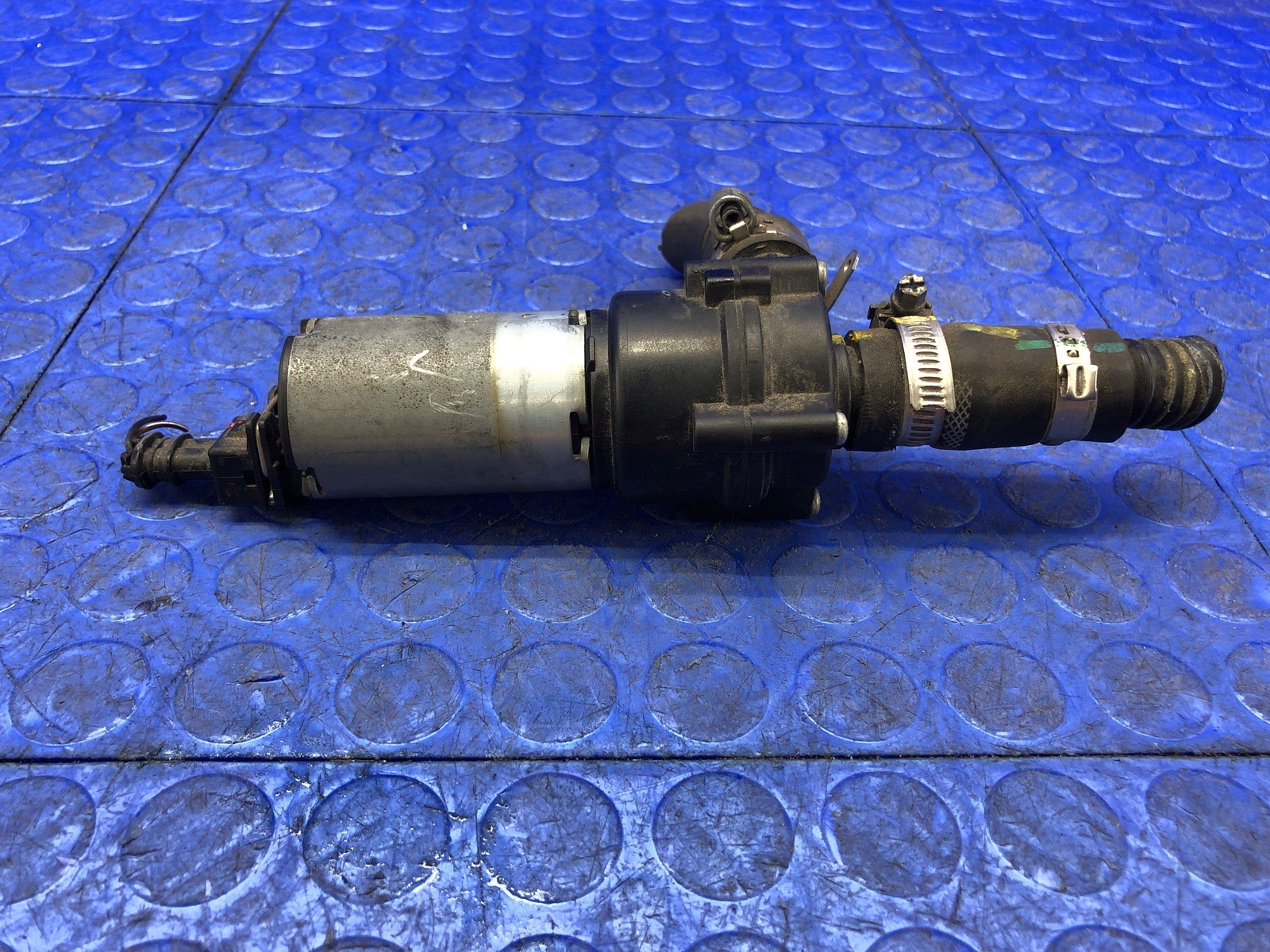 2004-2019 MASERATI GRANTURISMO RWD 4.7L ENGINE COOLANT CIRCULATION WATER PUMP