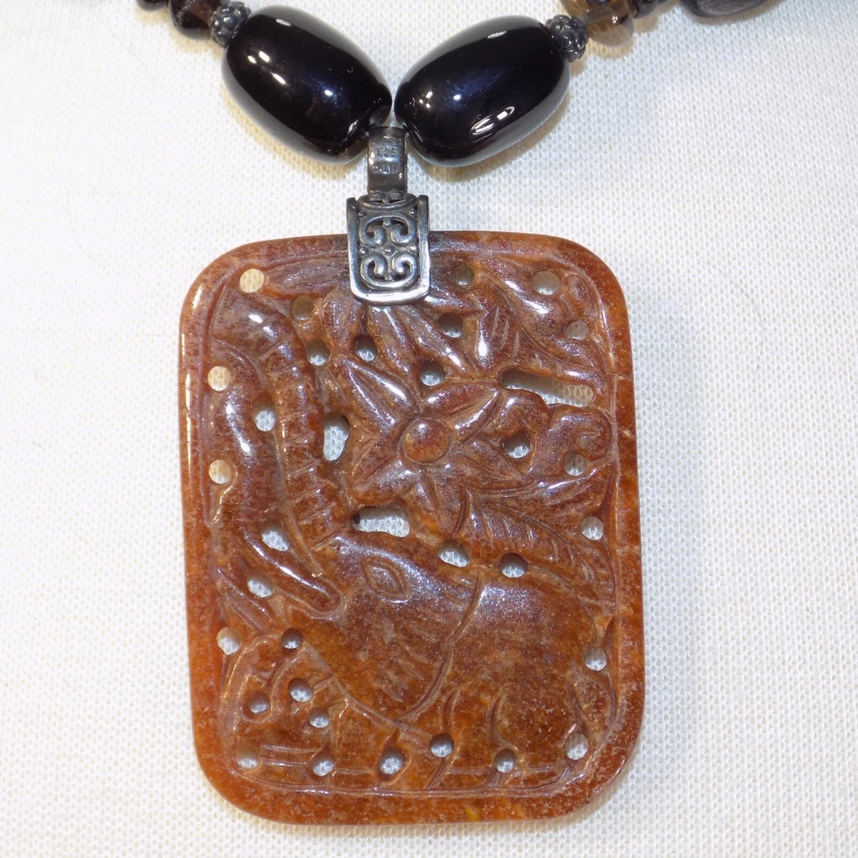 Collar Tallado Elefante Jade Colgante Plata de Ley Negro Jadeíta Vidrio Cuentas Foto 4 de 4