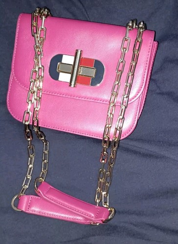 Small Pink Tommy Hilfiger Handbag With A Chain Adjustable Strap - Picture 2 of 8