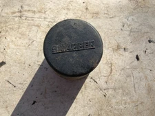 Snapper model M281019BE rear hub cap