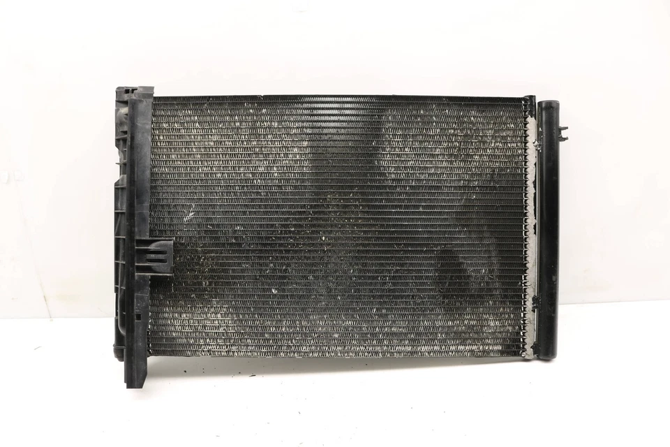 BMW X1 2013-2015 - Condensador de CA 6930040 Foto 2 de 4