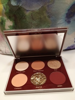 Dominique Cosmetics Unconditional Eyeshadow Palette. 6 Shades (Mattes/Shimmers).