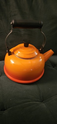 Le Creuset Orange Flame Tea Kettle 1.7 Qt Missing Whistle Insert Flawed