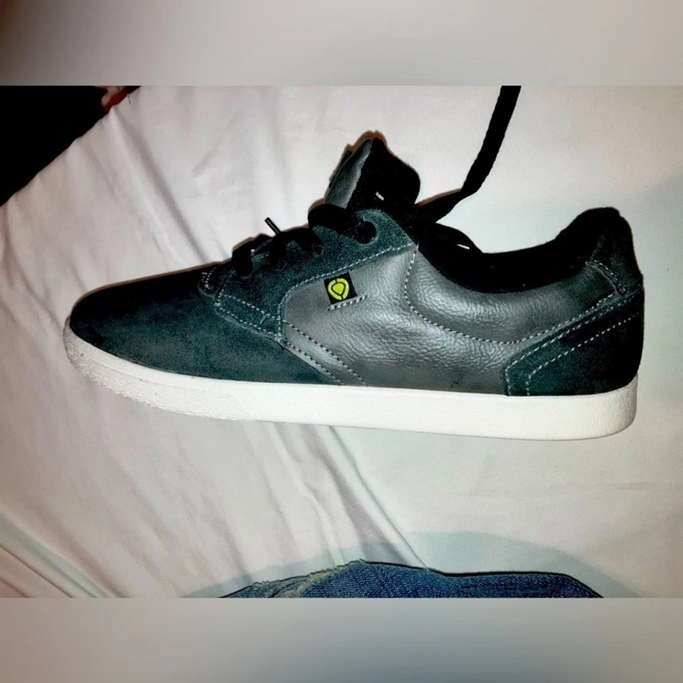 C1RCA Hombre JC01 Zapato de Skate Hombre 8-Negro Cuero Gamuza/Gris Negro Detalle Cuero Foto 2 de 4