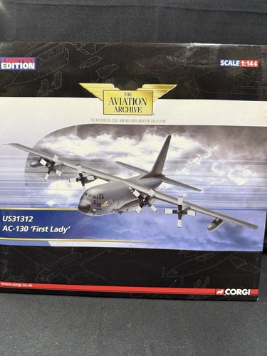 The Aviation Archive CORGI AC-130 "First Lady", US31312 Limited Edition 486/700 - Picture 2 of 9
