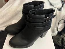 Dream Pairs Women's Black Chunky Heel Boots Size 8