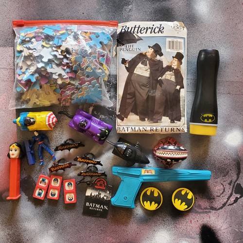 Vintage Batman MIXED LOT of Figures & Accessories & Misc Parts & Pieces - 第 1/8 張圖片