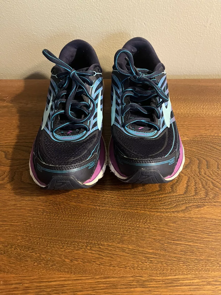 Brooks running store shoes width