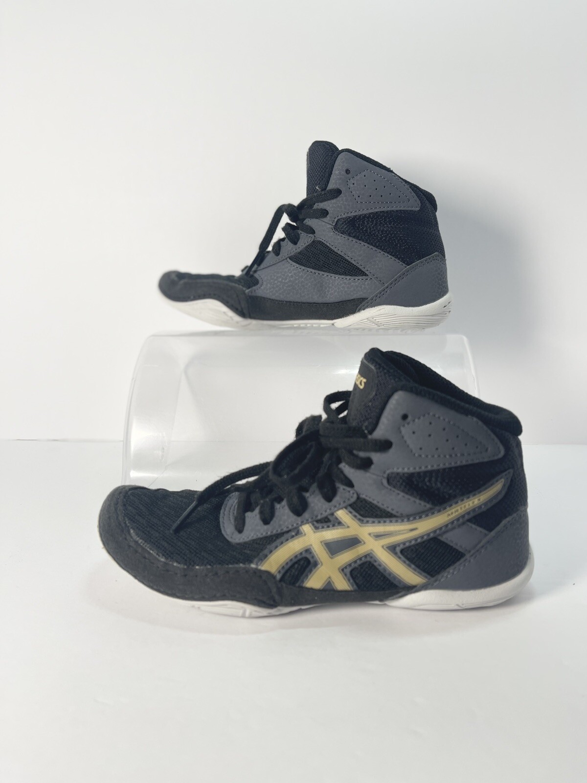 ASICS Kids Wrestling Shoes Size 2 US/ 32 EU Youth. … Gem