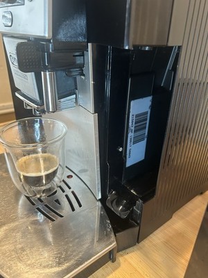 DeLonghi Perfecta Super Automatic Espresso Cappuccino Machine