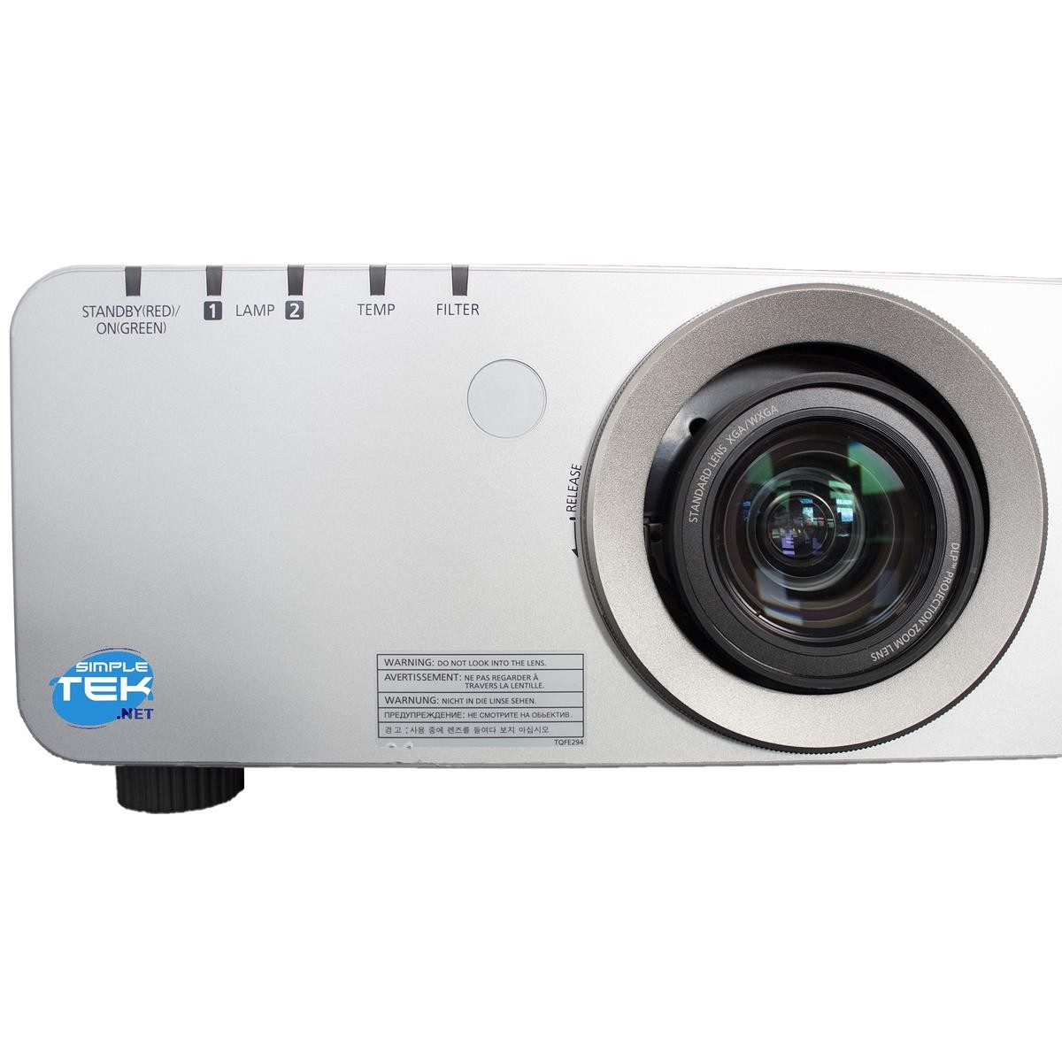 Panasonic Pt-D6000Es Dlp Projector 6500 Lumens Vga Dvi Rs232 Bnc