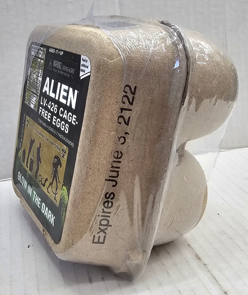 Neca Alien LV-426 Cage Free Facehugger Egg Carton Glow In