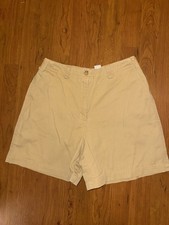 Vintage LIZ CLAIBORNE Shorts Khaki Sz 10 Cotton High Rise Pleated Mom Style