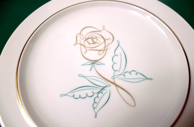 EASTERLING '' SPENCERIAN ROSE '' SALAD PLATE   WHITE PORCELAIN GERMANY