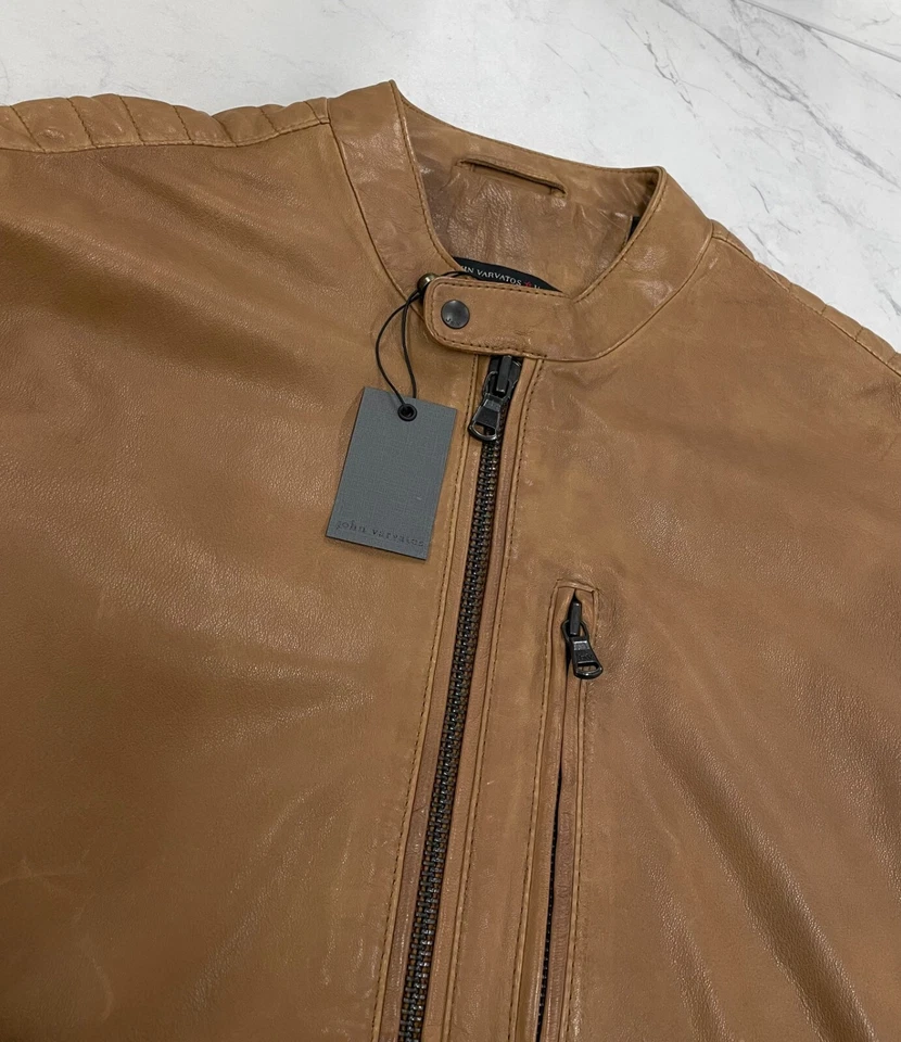 NUEVO CON ETIQUETAS $ 698 Chaqueta John Varvatos Para Hombre Kris Racer En Marrón Talla: Grande Foto 4 de 4