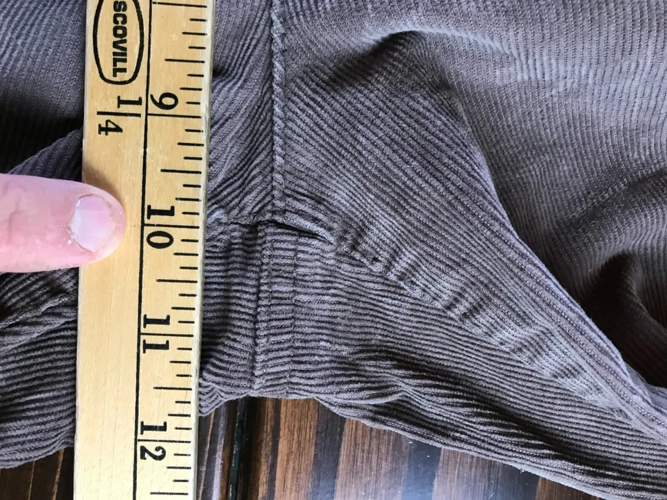 Pantalones St. John's Bay, para mujer talla 10, marrón, pana, pierna recta, bolsillos Foto 4 de 4