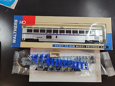 WALTHERS 932-6121 With Interior Kit 