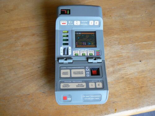 Vintage Star Trek TR-560 Tricorder 1993 Paramount Pictures  - Tested Working - Picture 1 of 5