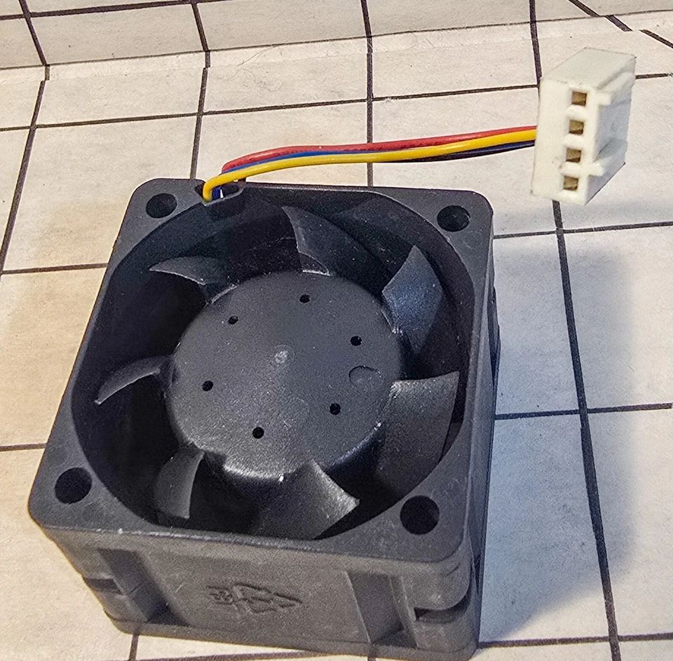 Sunon PSD1204PQBX-A 40mm 12V 9.6W Cooling Fan 4-Pin PWM Dell SM3HCA01 Server Fan - Image 4 of 4