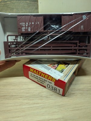 HO Scale Walthers Southern Pacific Double Door Auto Car Kit - Unopened - 0381