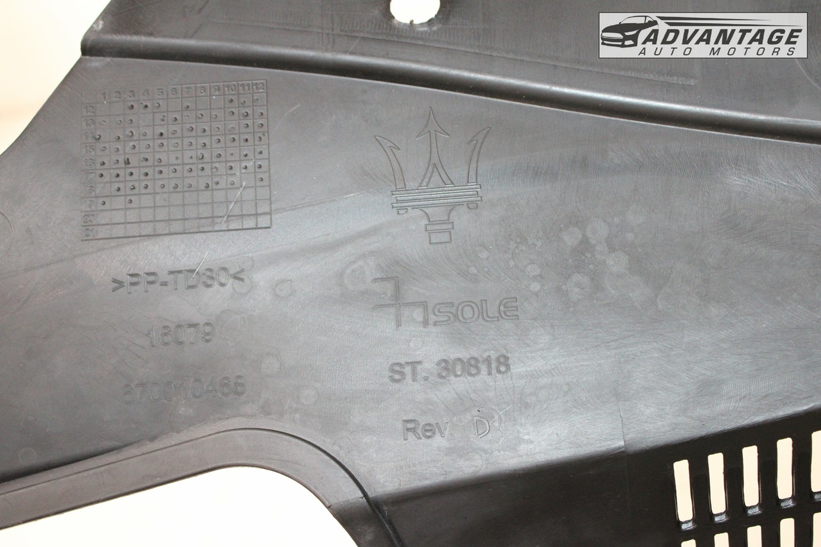 2014-2019 MASERATI GHIBLI FRONT WINDSHIELD WIPER COWL COVER PANEL GRILLE OEM