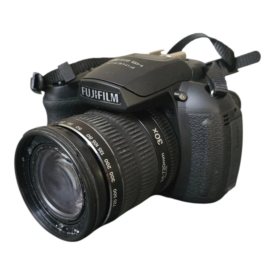 Fujifilm FinePix HS20EXR, photo 1 of 4