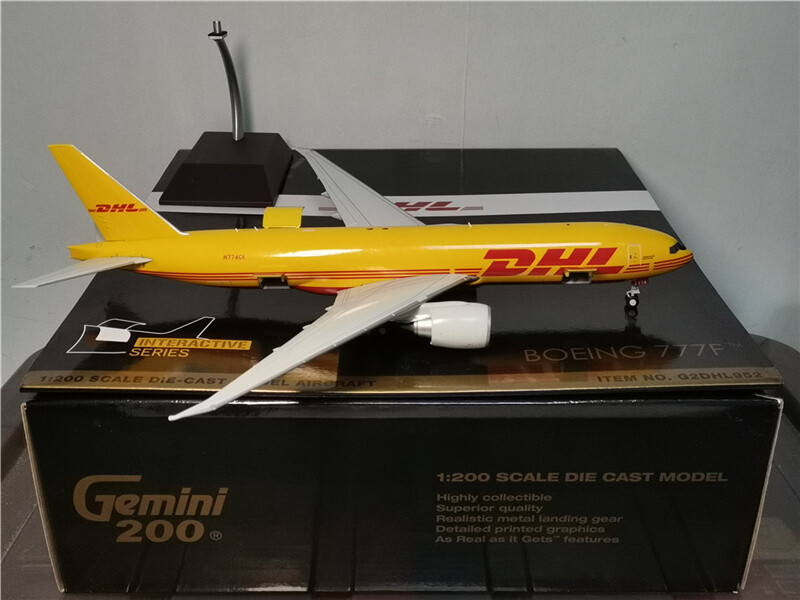 GeminiJets FOR DHL Express B777-200LRF N774CK Hatch opening 1:200