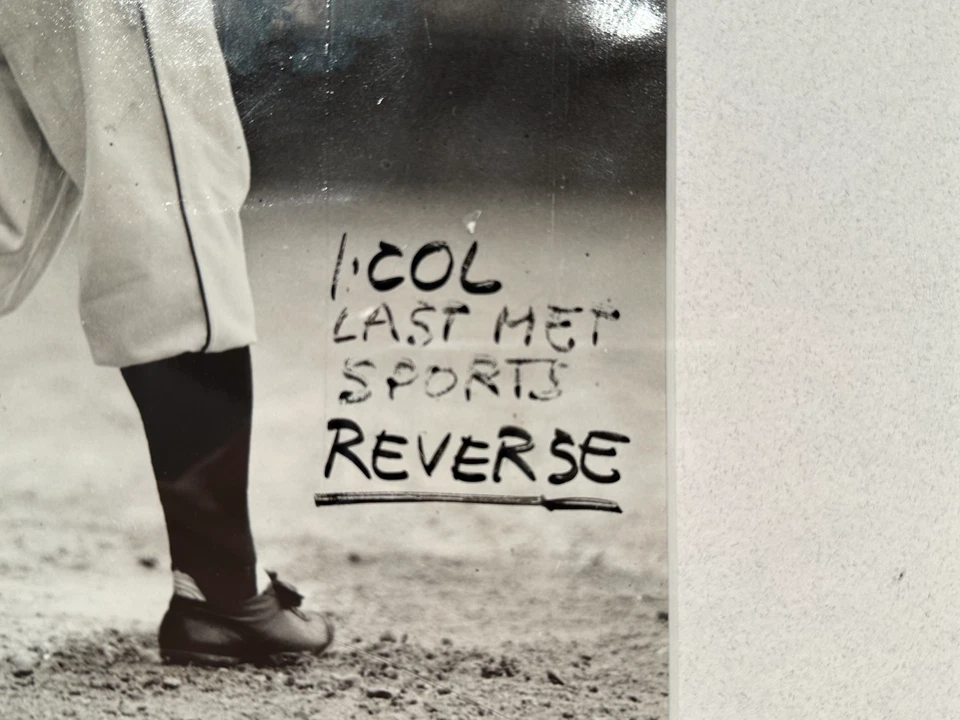 Firma de corte Charley Gehringer con foto enmarcada y recortes de periódicos Tigres Foto 3 de 4