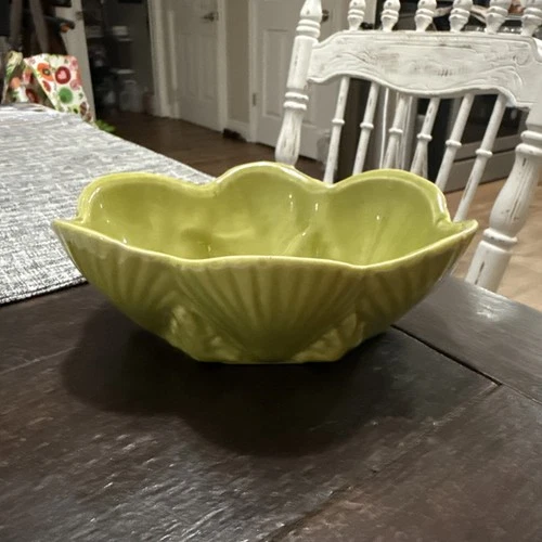 Shawnee Pottery Corn King #6 mixing bowl