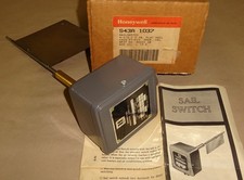 Honeywell S43A 1037 Sail Switch 4.5 X 5 Inch Sail S43A1037 NEW