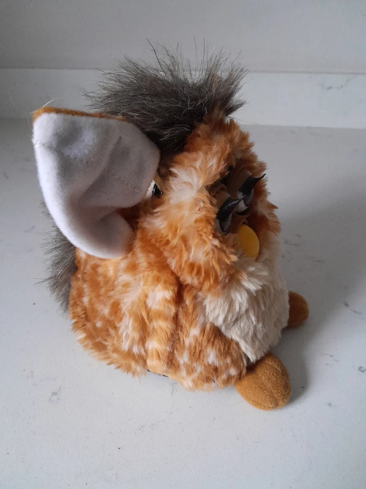 De colección Funcionando Furby 1998 Estampado de Jirafa Marrón Tostado 70-800 Tiger Electronics Usado en Excelente Condición  Foto 4 de 4