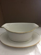 Vintage New NORITAKE GOLDEN COVE GRAVY BOAT WITH ATTACHED UNDERPLATE. 9” Long